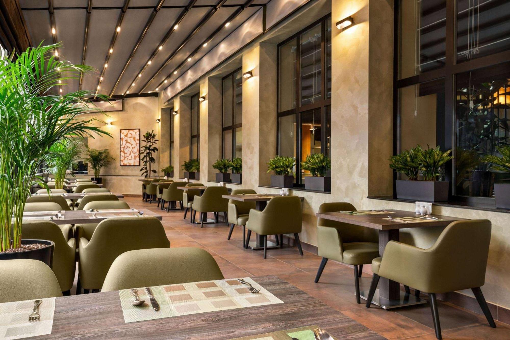 Ramada Encore By Wyndham Tashkent Exterior foto