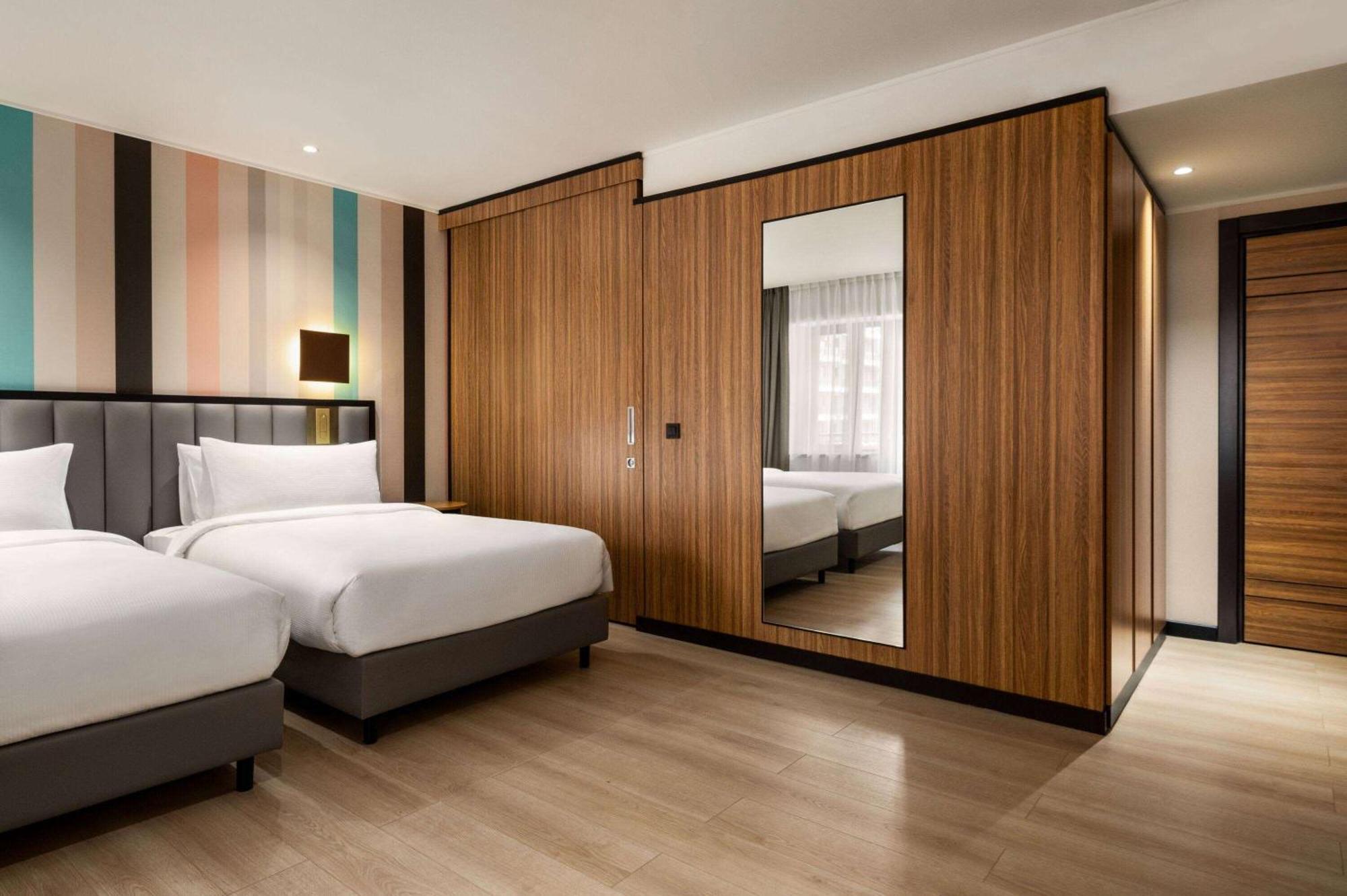 Ramada Encore By Wyndham Tashkent Exterior foto